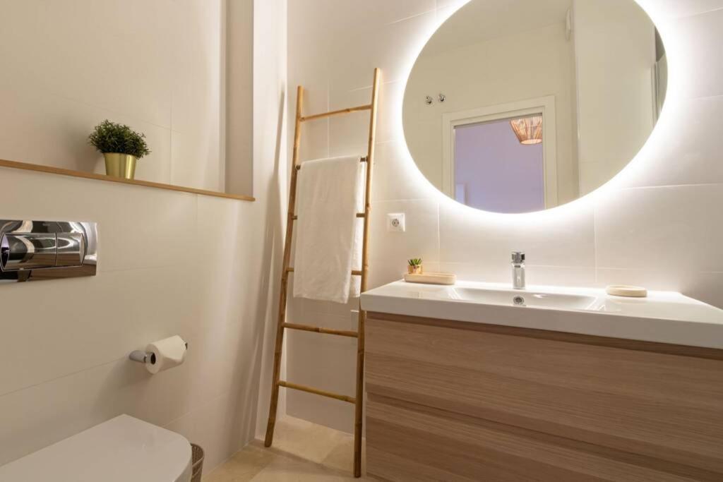 Mumu Luxury Suite Lirio Sevilha Exterior foto