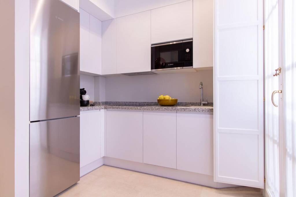 Mumu Luxury Suite Lirio Sevilha Exterior foto